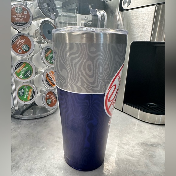 New York Yankees Tervis Traveler Stainless Steel BPA Free Tumbler - 30oz - Picture 3 of 11